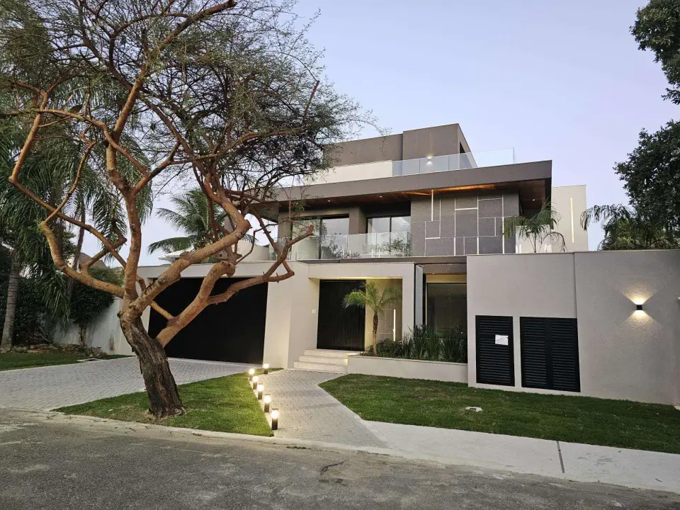 Casa Riomar Azambuja — Barra da Tijuca
